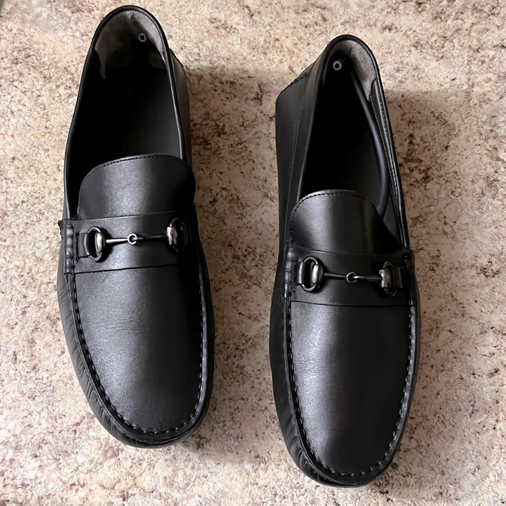 TO BOOT NEW YORK
Men's San Bit Leather Driving Loafers size 13.